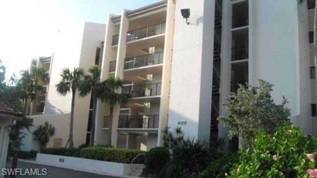 4160 Steamboat BEND E 403, Fort Myers, FL 33919
