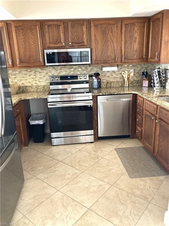 4160 Steamboat BEND E 403, Fort Myers, FL 33919