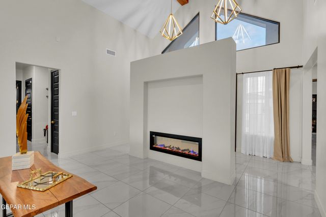 1829 STIRRUP Place, El Paso, TX 79911
