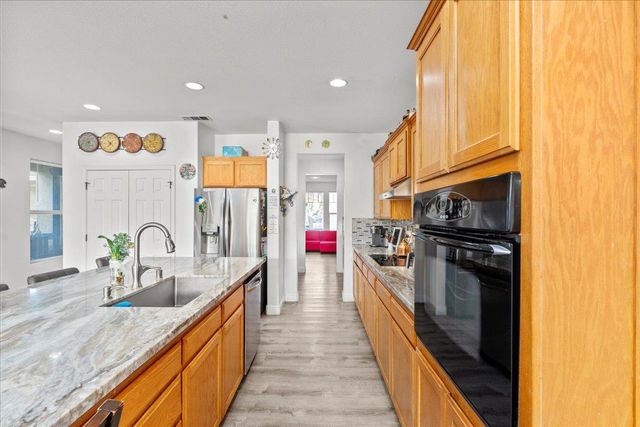 1314 Sutter Creek Ct, Patterson, CA 95363