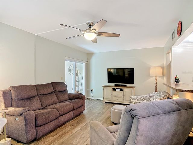 150 WAX MYRTLE WOODS COURT 8C, Deltona, FL 32725