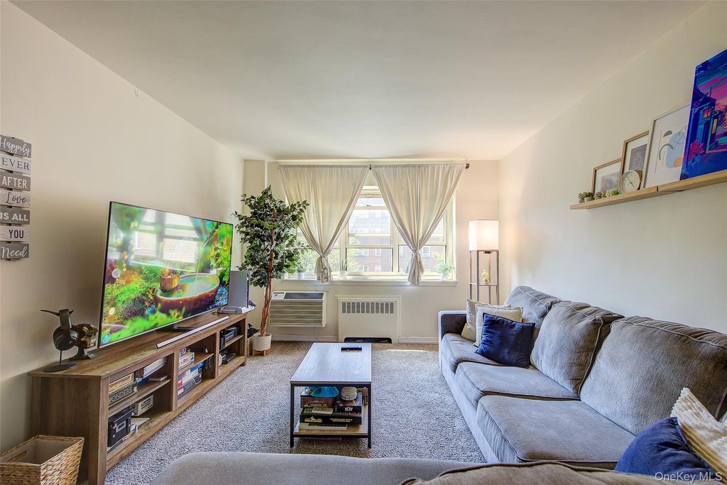 144-60 Gravett Road 4J, Flushing, NY 11367 — exterior