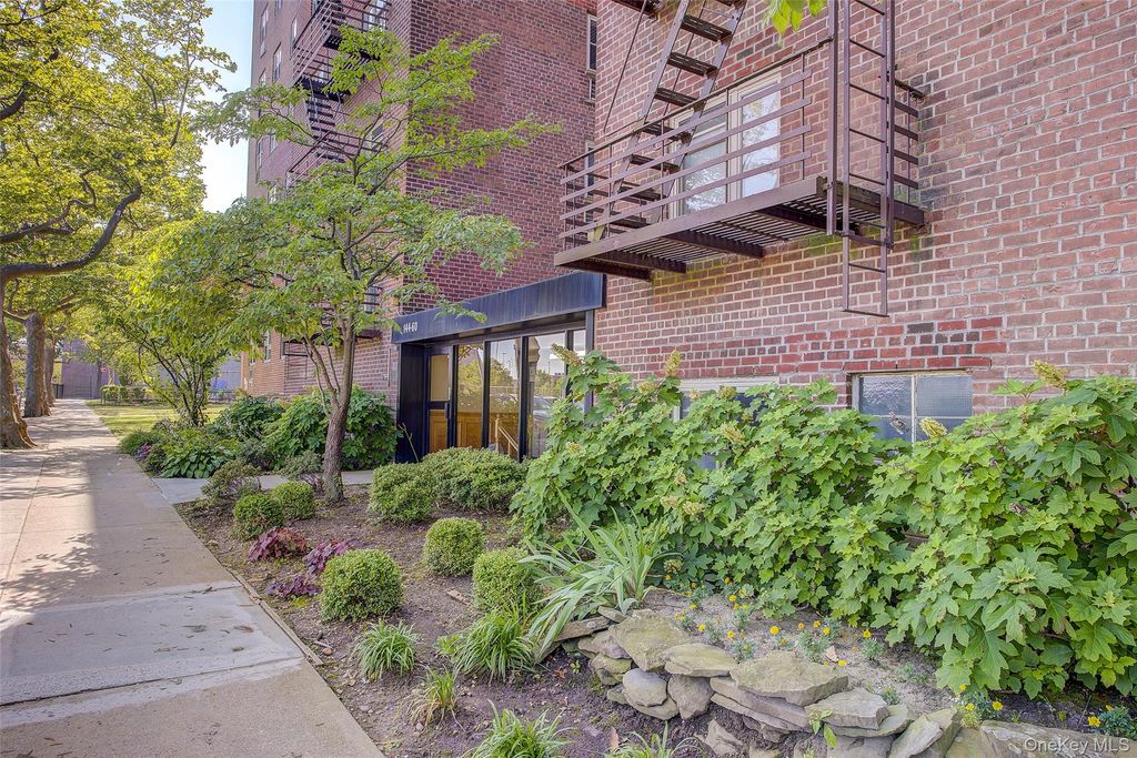 144-60 Gravett Road 4J, Flushing, NY 11367 — photo 3