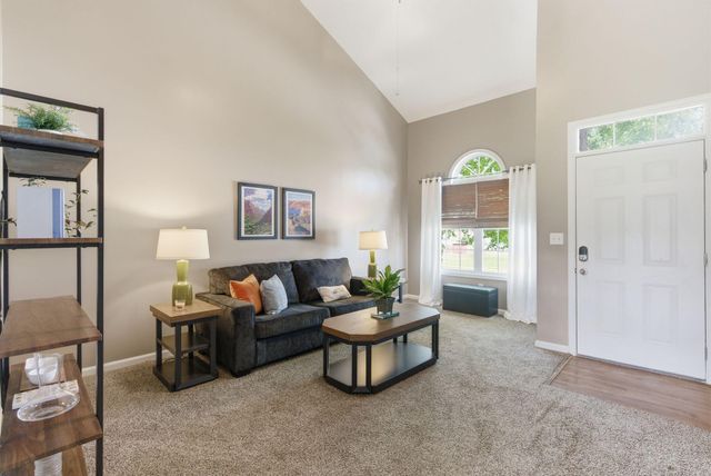 220 Berkshire Lane, Georgetown, KY 40324