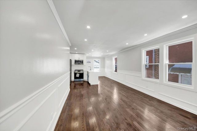 837 Penfield Street, Bronx, NY 10470