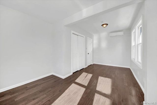 837 Penfield Street, Bronx, NY 10470