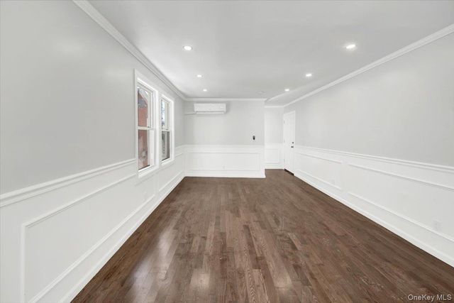 837 Penfield Street, Bronx, NY 10470