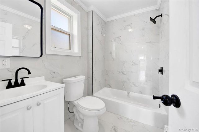 837 Penfield Street, Bronx, NY 10470