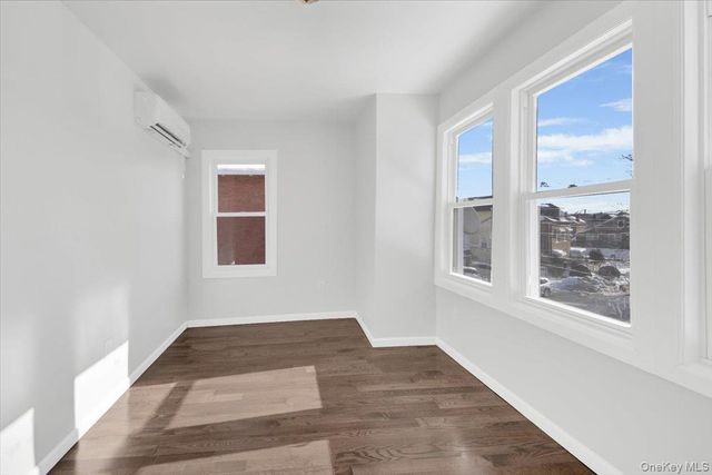 837 Penfield Street, Bronx, NY 10470