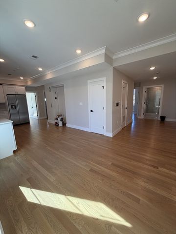 104-106 Warren, Boston, MA 02134