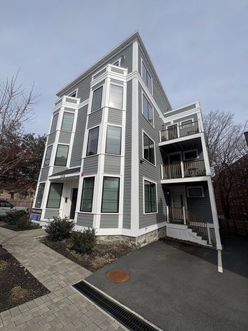 104-106 Warren, Boston, MA 02134