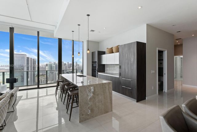 480 NE 31st St PH5001, Miami, FL 33137