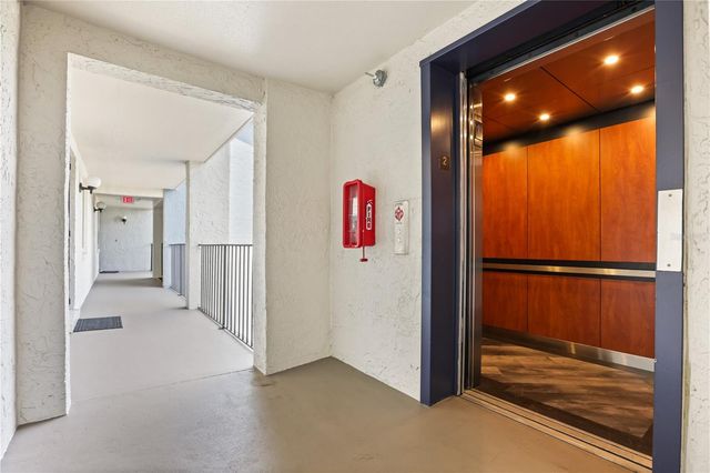 11 ESCONDIDO CIRCLE 108, Altamonte Springs, FL 32701