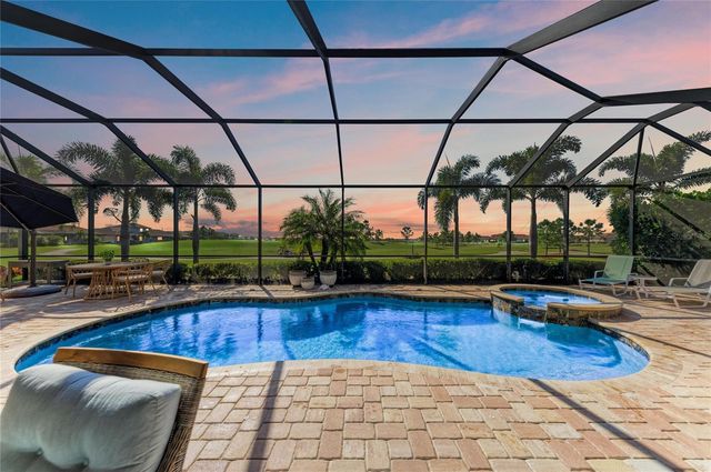 5572 MULLIGAN WAY, Lakewood Ranch, FL 34211