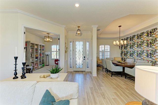 5572 MULLIGAN WAY, Lakewood Ranch, FL 34211