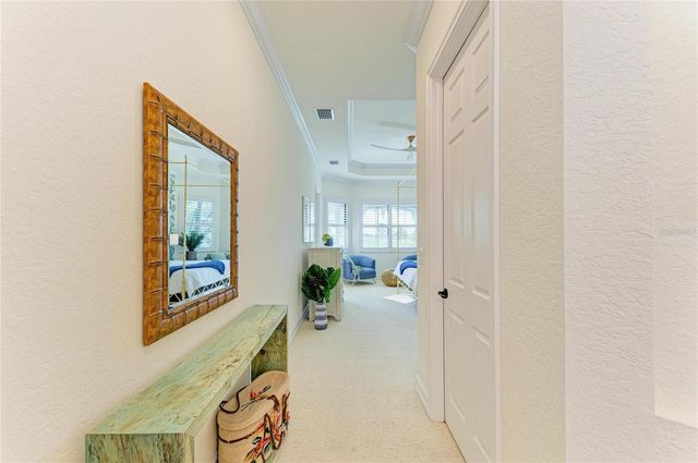 5572 MULLIGAN WAY, Lakewood Ranch, FL 34211