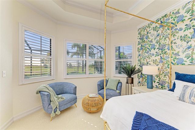 5572 MULLIGAN WAY, Lakewood Ranch, FL 34211