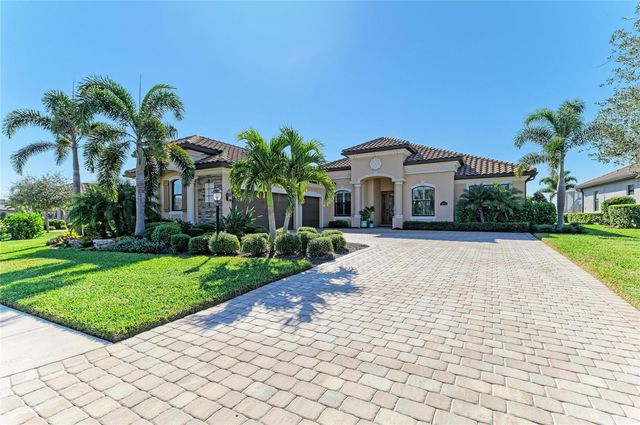 5572 MULLIGAN WAY, Lakewood Ranch, FL 34211