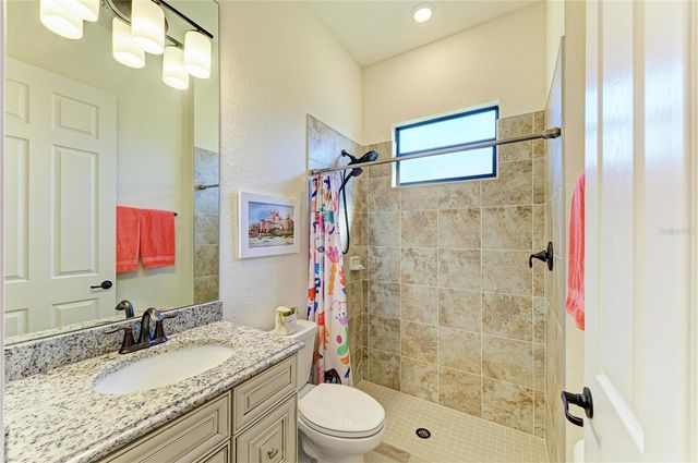 5572 MULLIGAN WAY, Lakewood Ranch, FL 34211