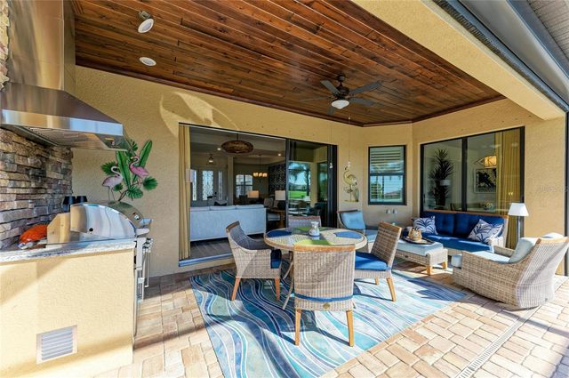 5572 MULLIGAN WAY, Lakewood Ranch, FL 34211