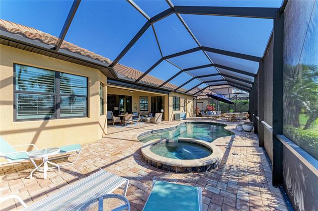 5572 MULLIGAN WAY, Lakewood Ranch, FL 34211