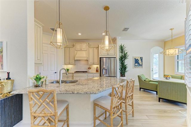 5572 MULLIGAN WAY, Lakewood Ranch, FL 34211