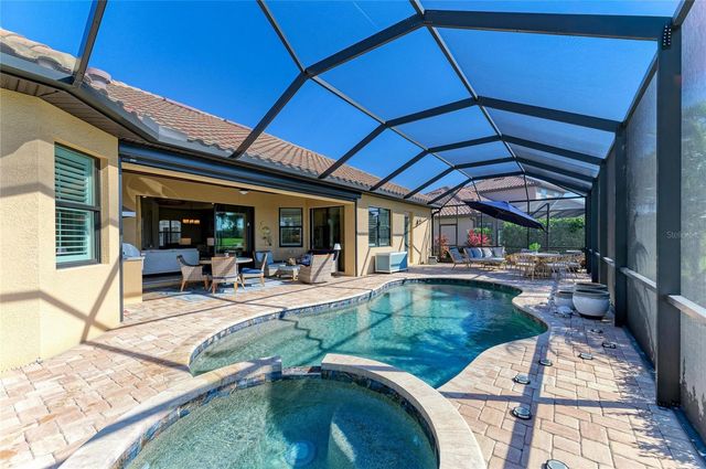 5572 MULLIGAN WAY, Lakewood Ranch, FL 34211