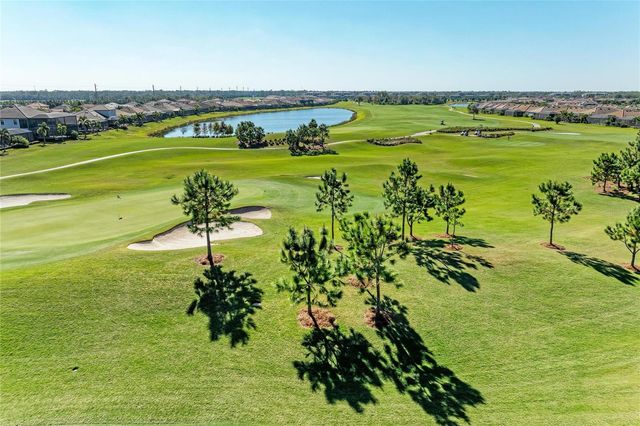 5572 MULLIGAN WAY, Lakewood Ranch, FL 34211