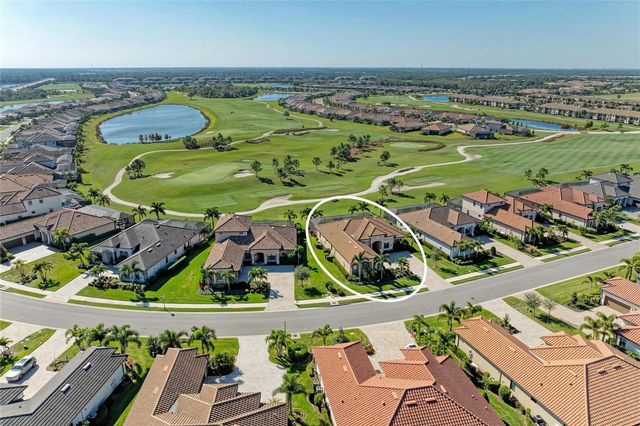 5572 MULLIGAN WAY, Lakewood Ranch, FL 34211