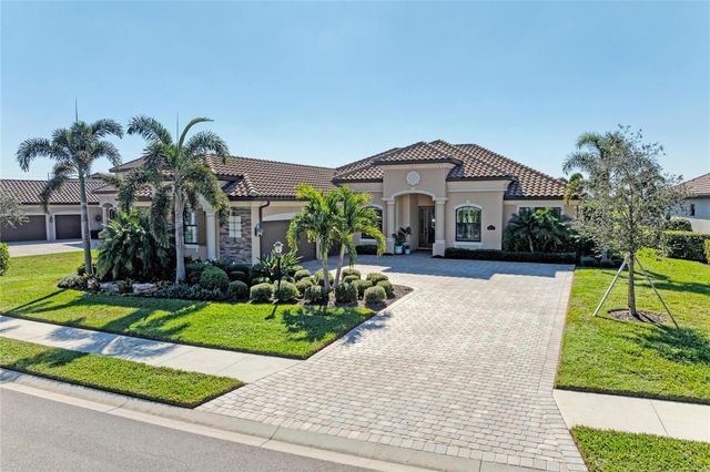 5572 MULLIGAN WAY, Lakewood Ranch, FL 34211