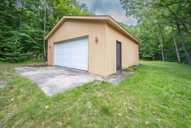 6655 Cedarhurst Drive, Lake, MI 48632