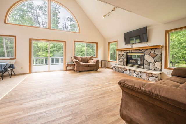 6655 Cedarhurst Drive, Lake, MI 48632