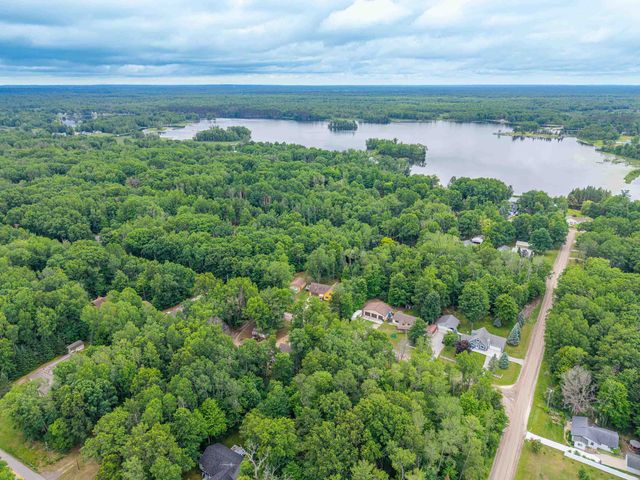 6655 Cedarhurst Drive, Lake, MI 48632