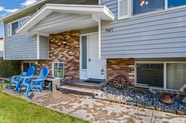 7647 S 2500 W, West Jordan, UT 84084