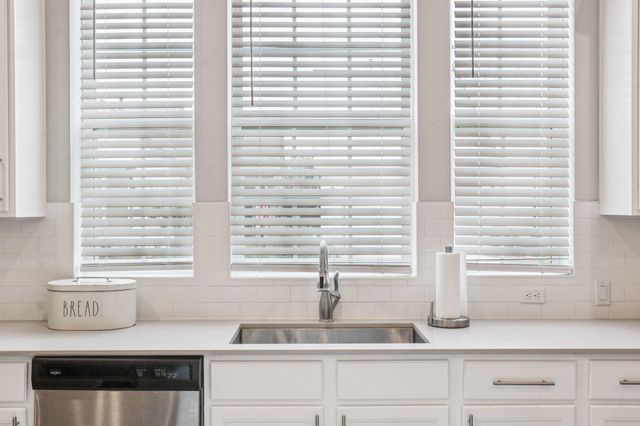 1141 Lucca DR, Dripping Springs, TX 78620