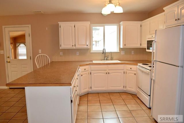 215 Plantation Lane, Idaho Falls, ID 83404