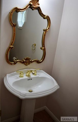 215 Plantation Lane, Idaho Falls, ID 83404