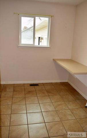 215 Plantation Lane, Idaho Falls, ID 83404