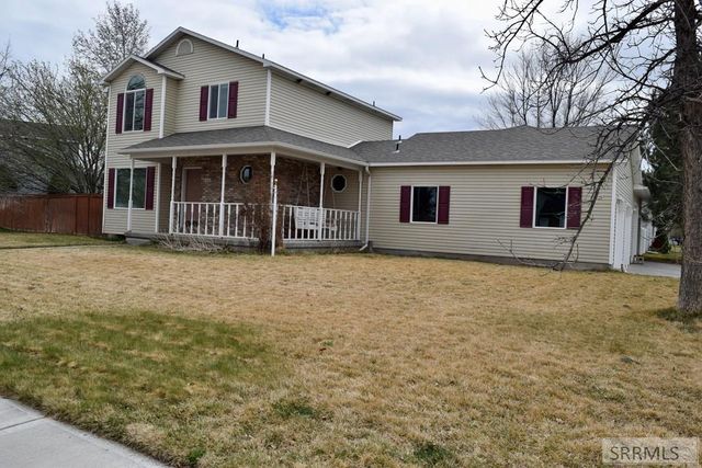 215 Plantation Lane, Idaho Falls, ID 83404