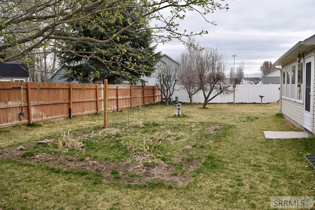 215 Plantation Lane, Idaho Falls, ID 83404