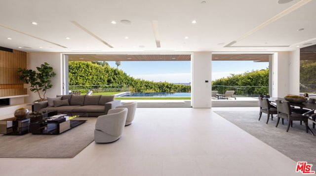 1401 Londonderry Place, Los Angeles, CA 90069