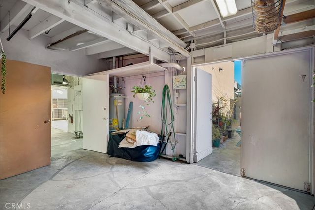 11915 S Inglewood, Hawthorne, CA 90250