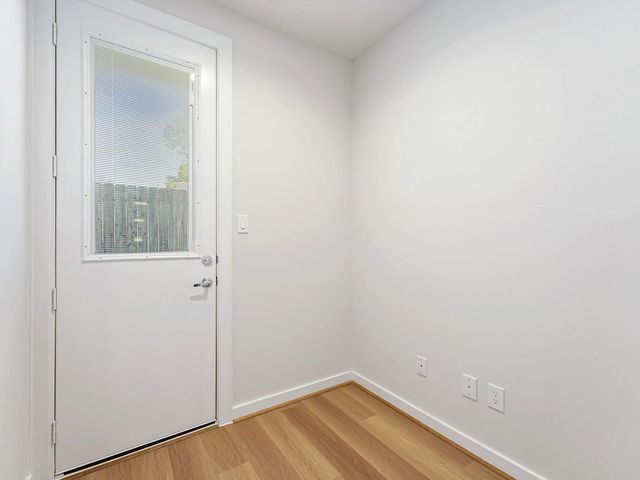 1013 Erin Street V, Houston, TX 77009