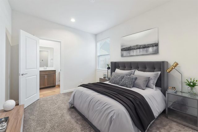 1013 Erin Street V, Houston, TX 77009