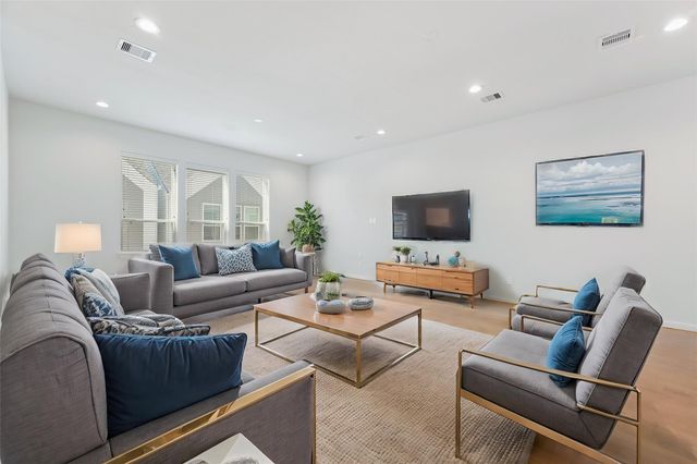 1013 Erin Street V, Houston, TX 77009