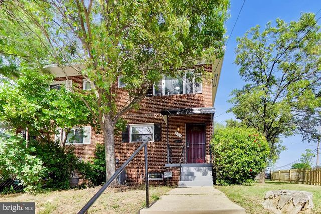 864 NEPTUNE AVE, Oxon Hill, MD 20745