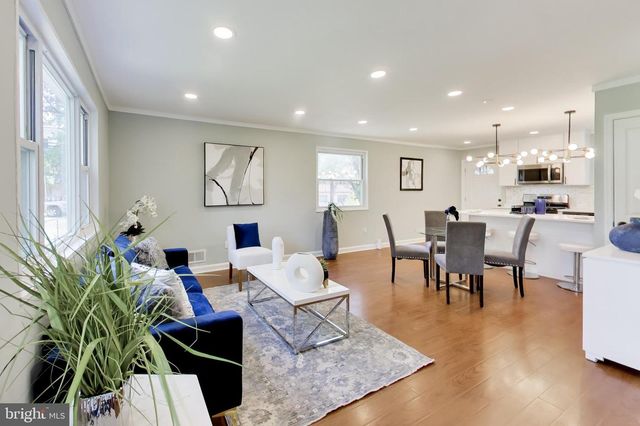 864 NEPTUNE AVE, Oxon Hill, MD 20745
