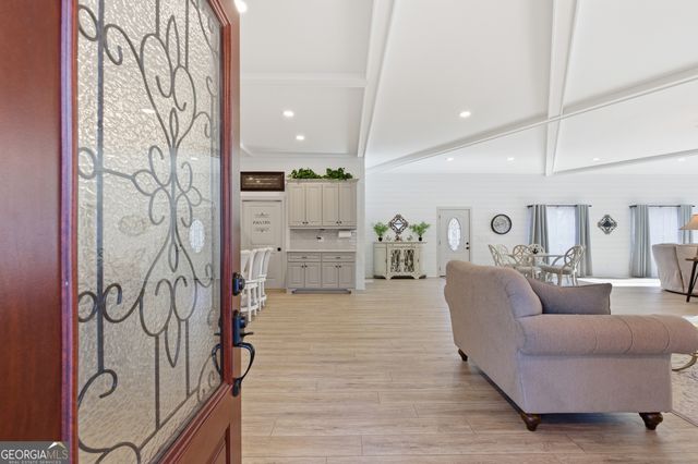 761 E Wolf Creek Road, Tiger, GA 30576