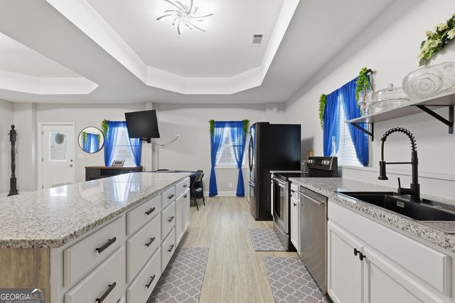 761 E Wolf Creek Road, Tiger, GA 30576