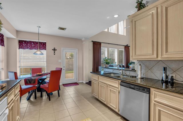 5710 Rose Hill Court, Rosharon, TX 77583